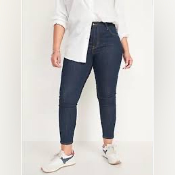 Old Navy Long High-Waisted Wow Super Skinny Ankle Jeans - Picture 5 of 6